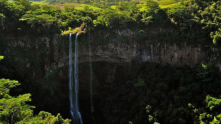 Cheapest Flights to Mauritius with Emirates