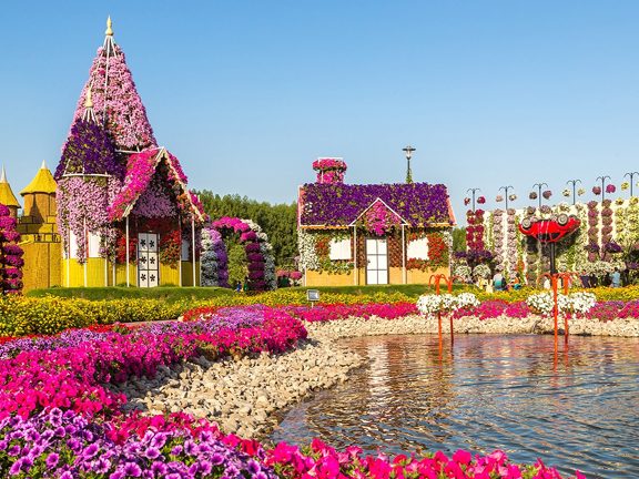 Cheapest Flights to Dubai UAE , Cheap Flights to Dubai from Birmingham , Bargain Fares to Dubai with Middle East Airlines , Last Minute Flights to Dubai UAE , Direct Flights to Dubai with Emirates , Business Class Flights to Dubai